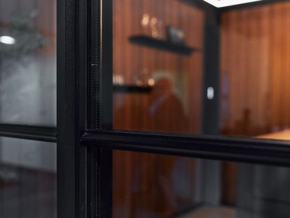 Winsol Isolierendes Festfenster in Stahloptik – Herstellerabbildung
